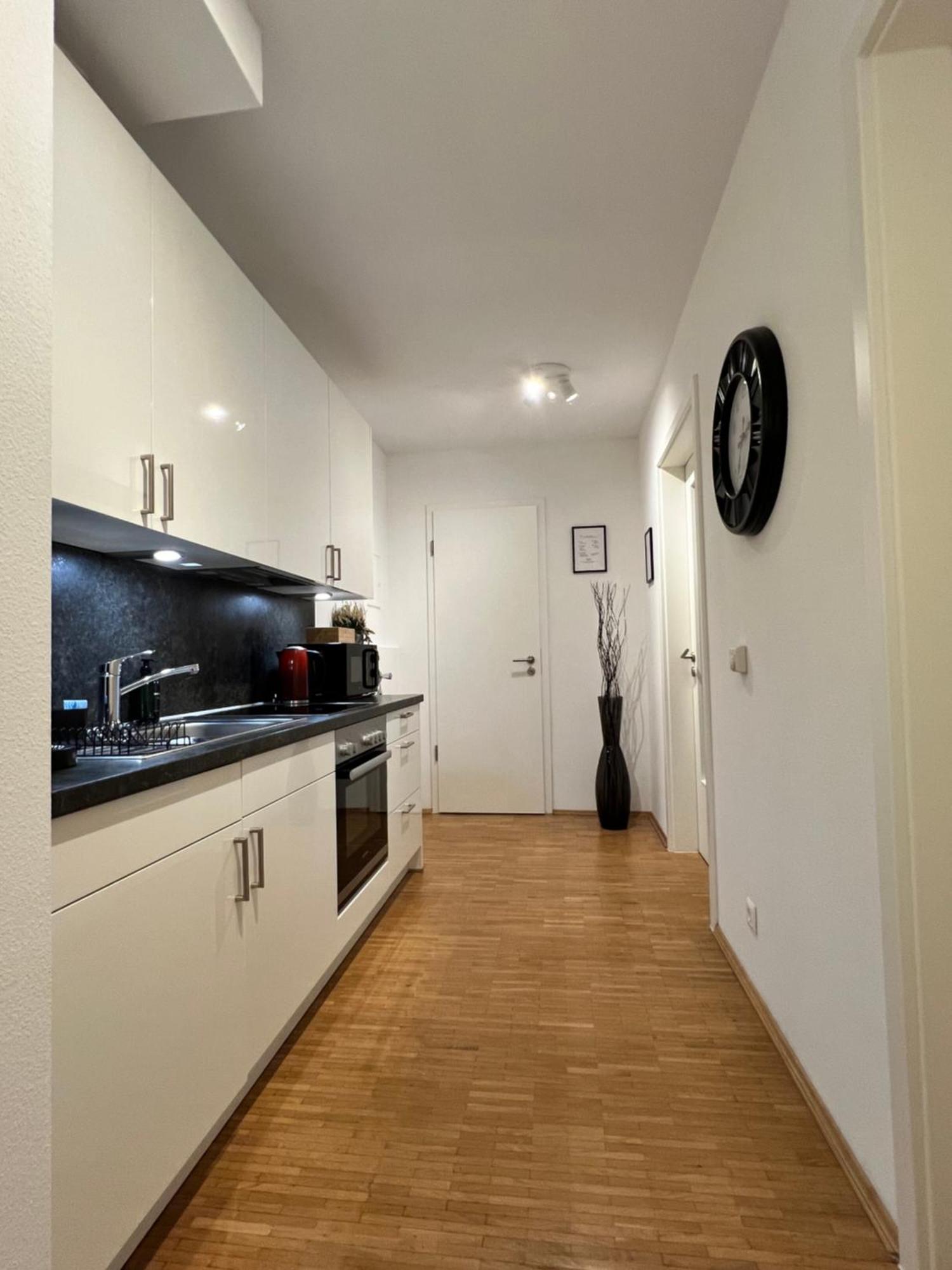 Moderne Wohnung Naehe Hbf-Lift-Tiefgarage-Contactless Check-In Hannover Buitenkant foto