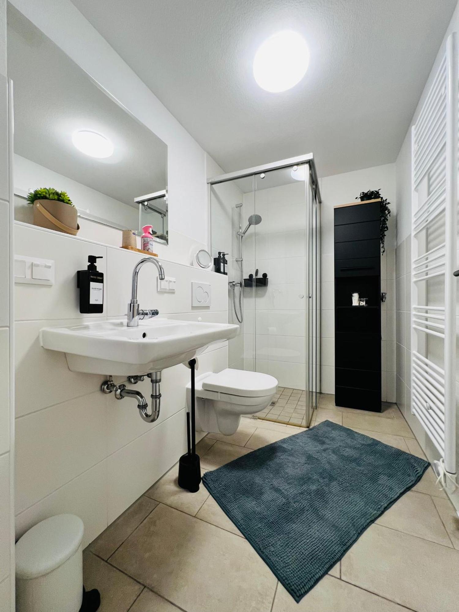 Moderne Wohnung Naehe Hbf-Lift-Tiefgarage-Contactless Check-In Hannover Buitenkant foto