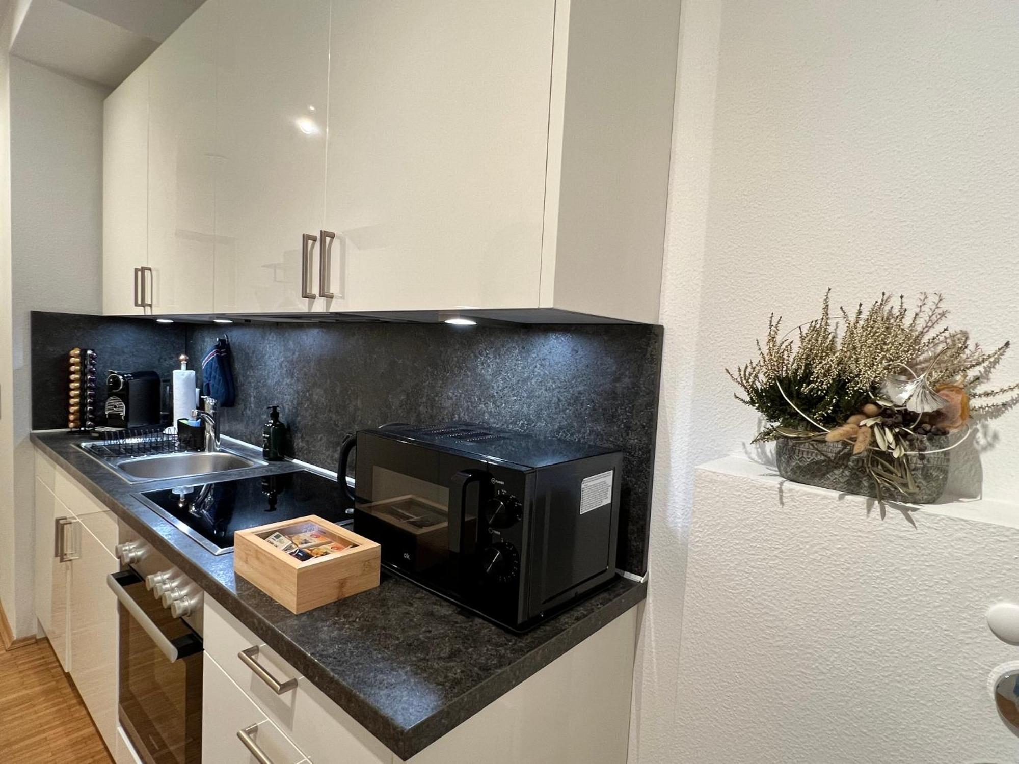Moderne Wohnung Naehe Hbf-Lift-Tiefgarage-Contactless Check-In Hannover Buitenkant foto